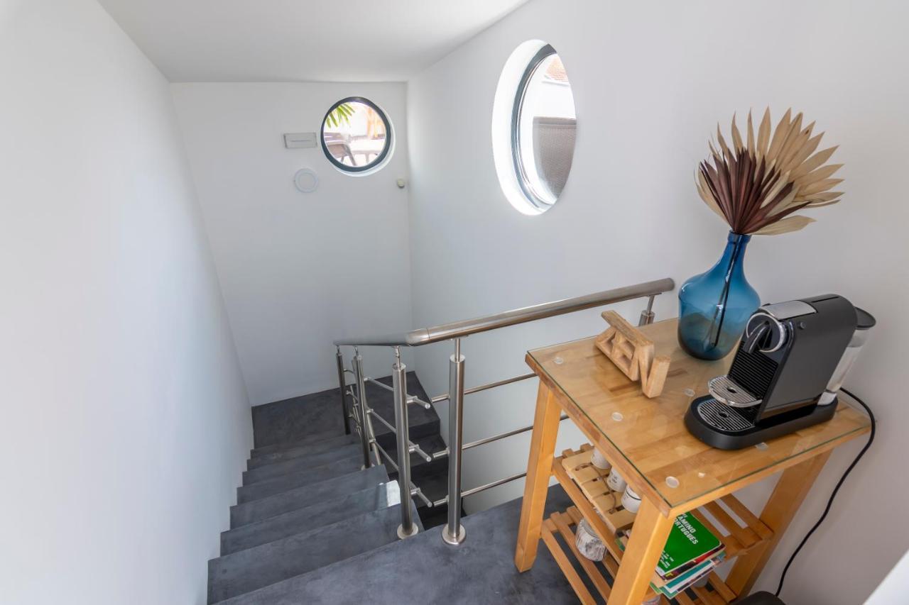 Beach & Sea Guesthouse 에스피뇨 외부 사진